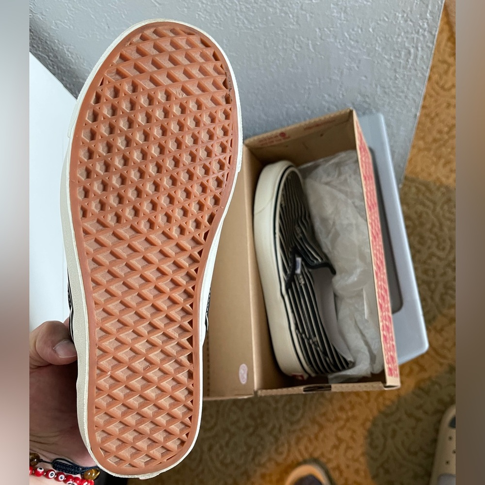 Vans Classics Men’s slip on shoe size 9